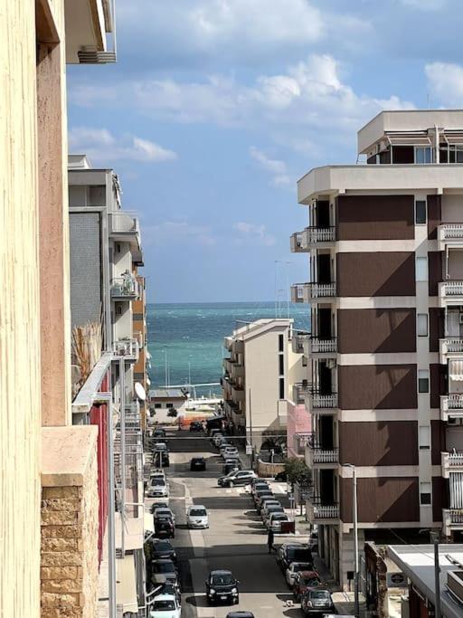 Il Mare In Citta. Appartamento Vista Mare Monopoli Bagian luar foto
